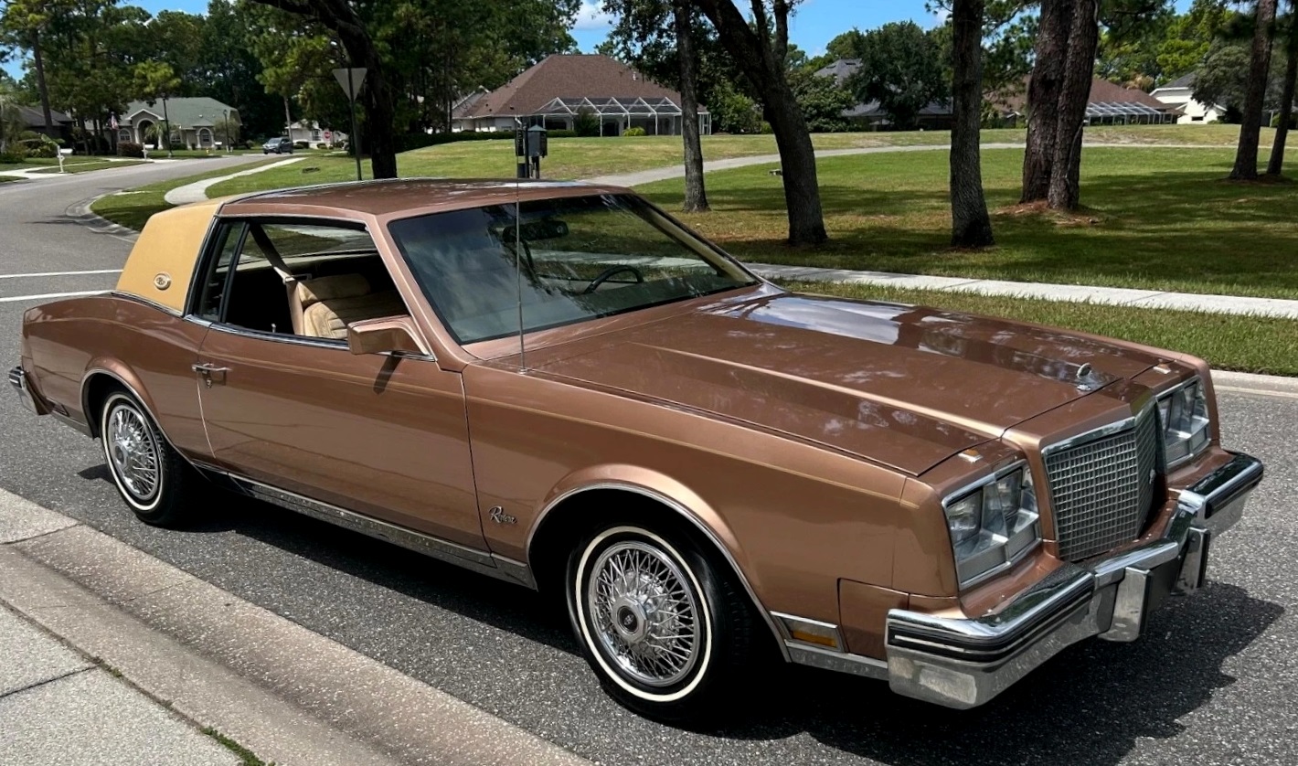 Image of Buick Riviera